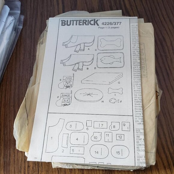 4226 Butterick Dog Pet Coat / Jacket Beds Toys Sizes XSmall Small Medium Large - Picture 4 of 7